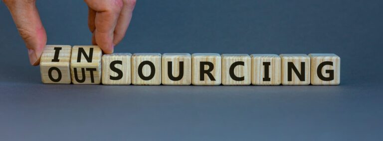 Outsourcing or insourcing symbol.